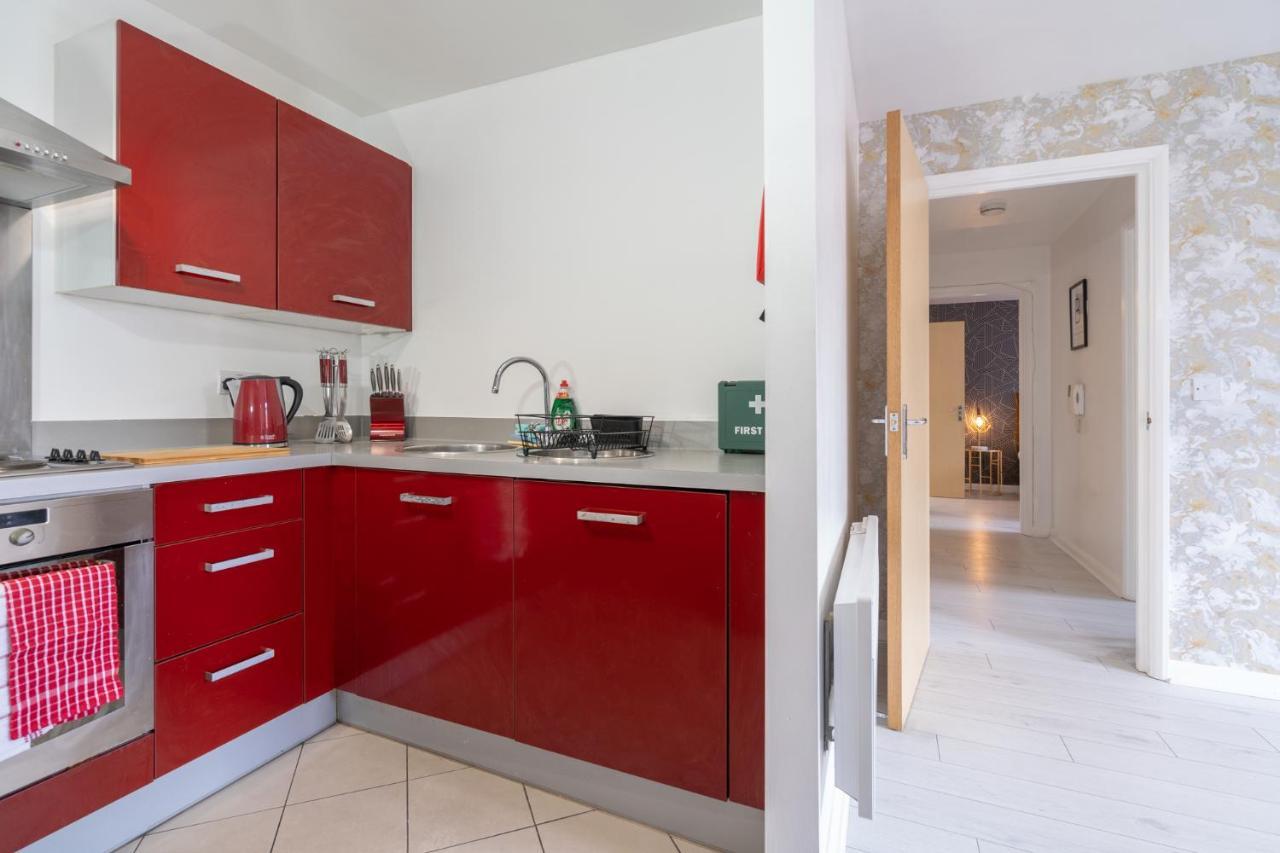 Maevela Apartments - Ultra Lavish Luxury 2 Bed Apartment City Centre - With Balcony - Free Secure Parking - Ps4 & Smart Tv'S Birmingham Exterior foto