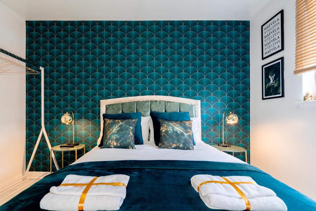 Maevela Apartments - Ultra Lavish Luxury 2 Bed Apartment City Centre - With Balcony - Free Secure Parking - Ps4 & Smart Tv'S Birmingham Exterior foto
